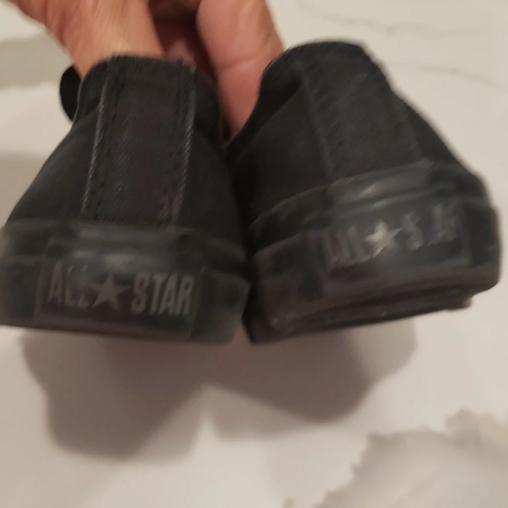 Black converse sneakers size 3